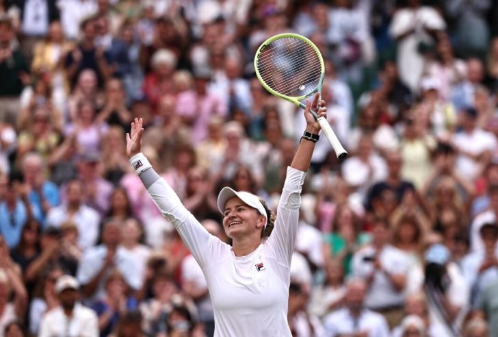 Krejcikova winning